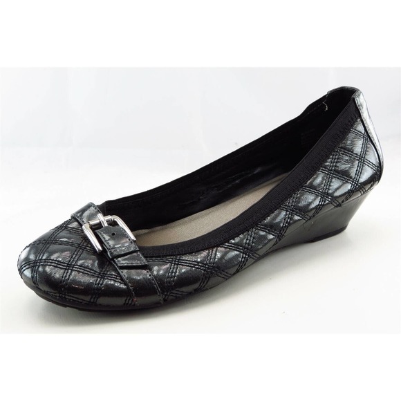Me Too Size 7.5 M Gray Round Toe Wedge Patent Leather Women - Picture 1 of 8